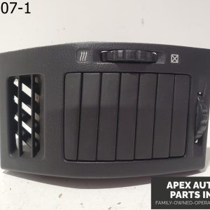 OEM 2002 Infiniti Q45 4.0L Air heater Vents