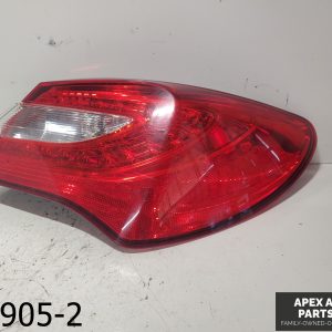 OEM 2013 Chrysler 200 2.4L Passenger Right Tail Light