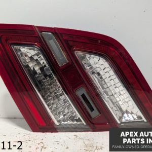 OEM 2017 Ford Taurus 3.5L REAR RIGHT PASSENGER SIDE LID MOUNTED INNER TAILLIGHT