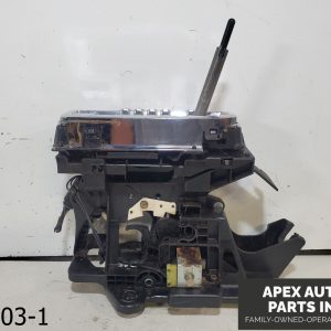 OEM 2010 GMC Acadia 3.6L Automatic Transmission Floor Gear Shifter Selector