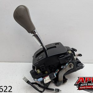OEM 2005 Toyota Highlander 3.3L Automatic Gear Shifter Selector Lever Knob