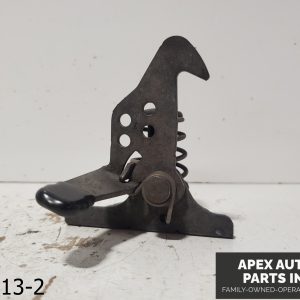 OEM 2001-2007 BMW 530XI 3.0L HOOD LOCK / Latch 7122916