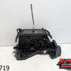 OEM 2007 Toyota Camry 2.4L Automatic Transmission Floor Shifter Gear Assembly