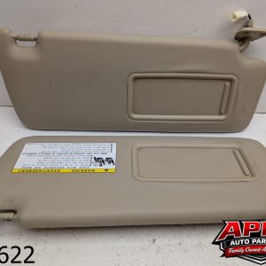 OEM 2005 Toyota Highlander 3.3L Driver & Passenger Side Sun Visor Pair
