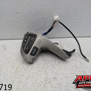 OEM 2007 Toyota Camry 2.4L Steering Wheel Audio Volume Control Switch