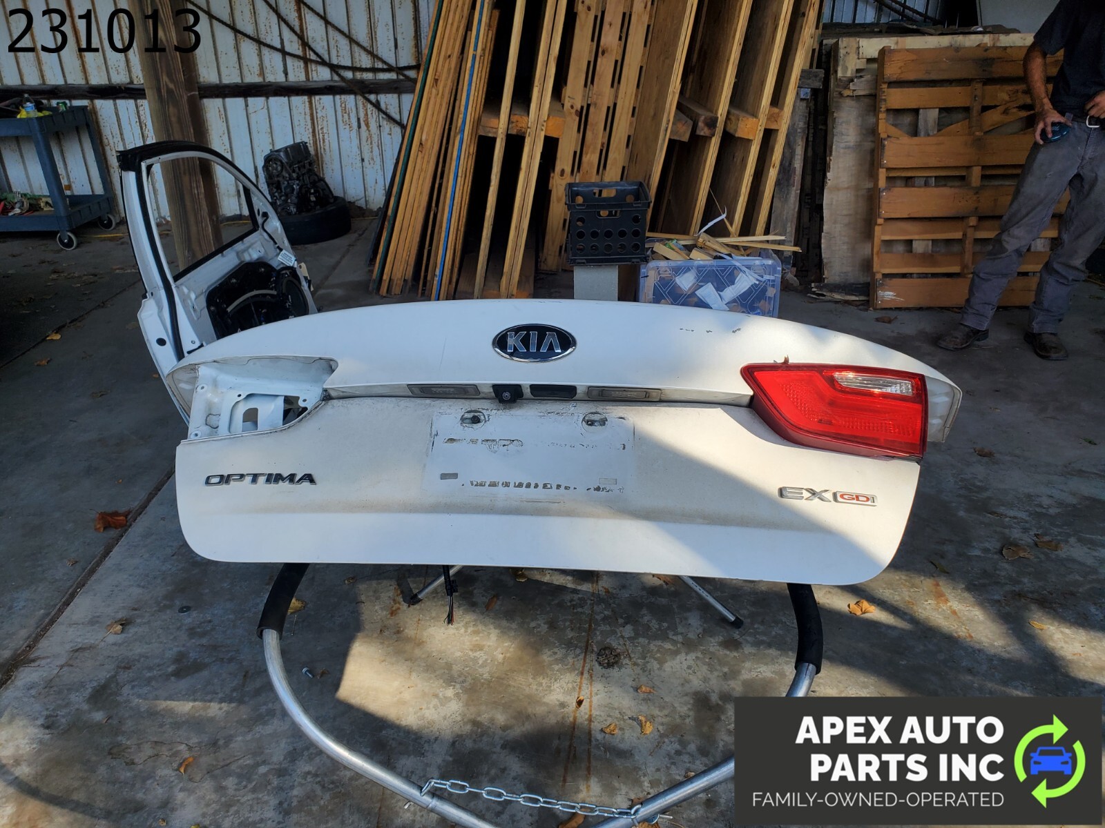 *NO SHIPPING* 2015 KIA Optima REAR HATCH TRUNK DECKLID LIFTGATE WHITE