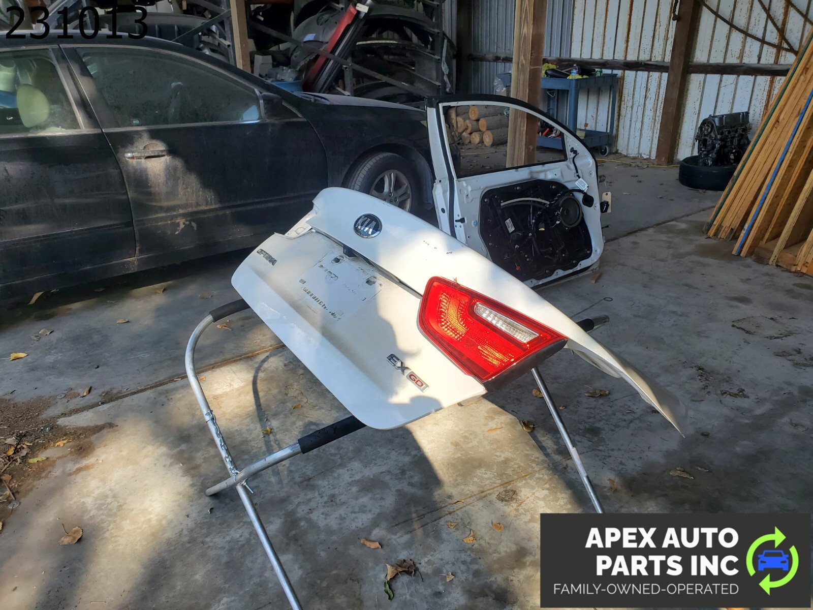 *NO SHIPPING* 2015 KIA Optima REAR HATCH TRUNK DECKLID LIFTGATE WHITE - Image 3