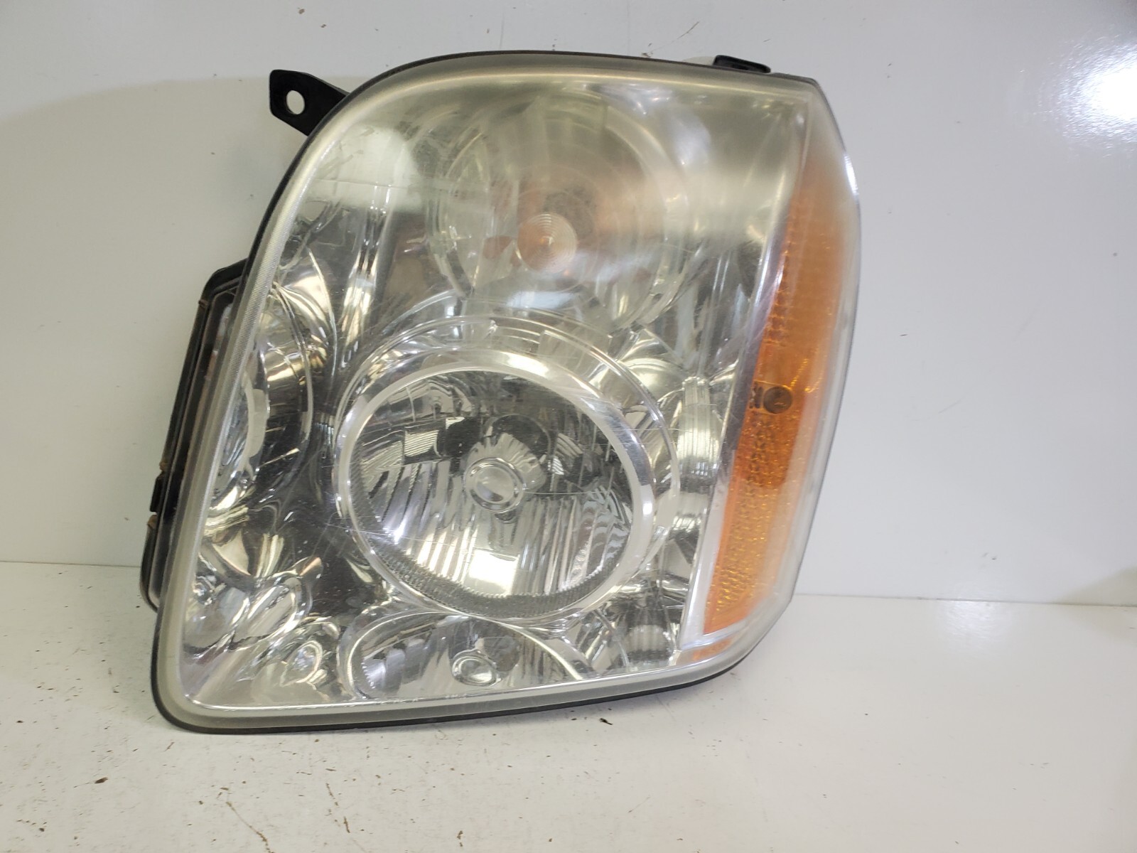 OEM 2007 - 2014 GMC Yukon XL 1500 Driver Left Halogen Headlight LH - Image 2