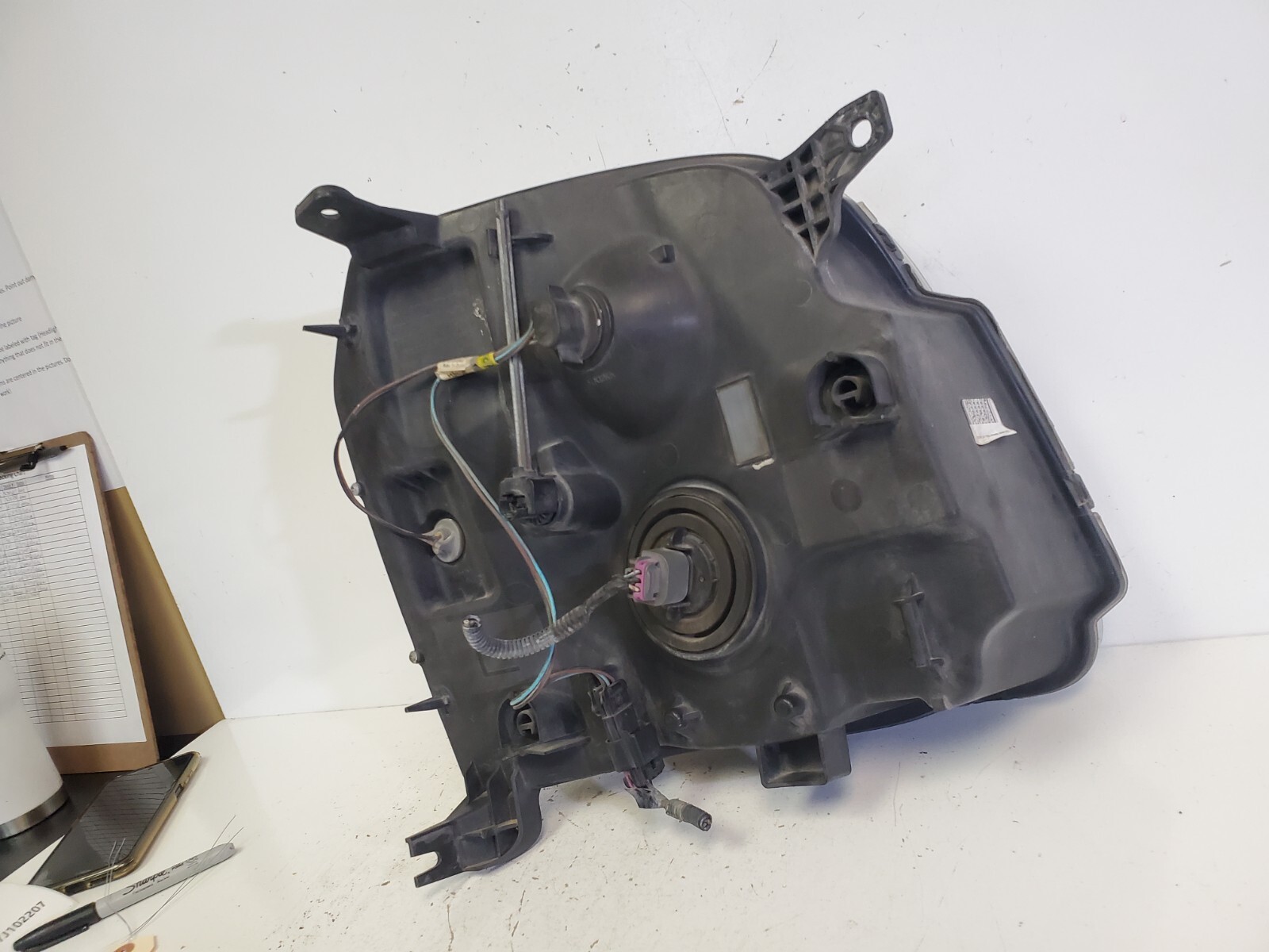 OEM 2007 - 2014 GMC Yukon XL 1500 Driver Left Halogen Headlight LH - Image 7