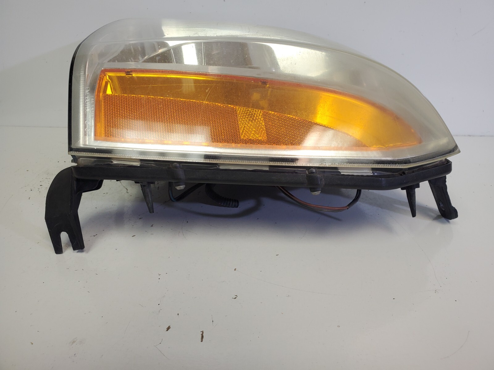 OEM 2007 - 2014 GMC Yukon XL 1500 Driver Left Halogen Headlight LH - Image 11