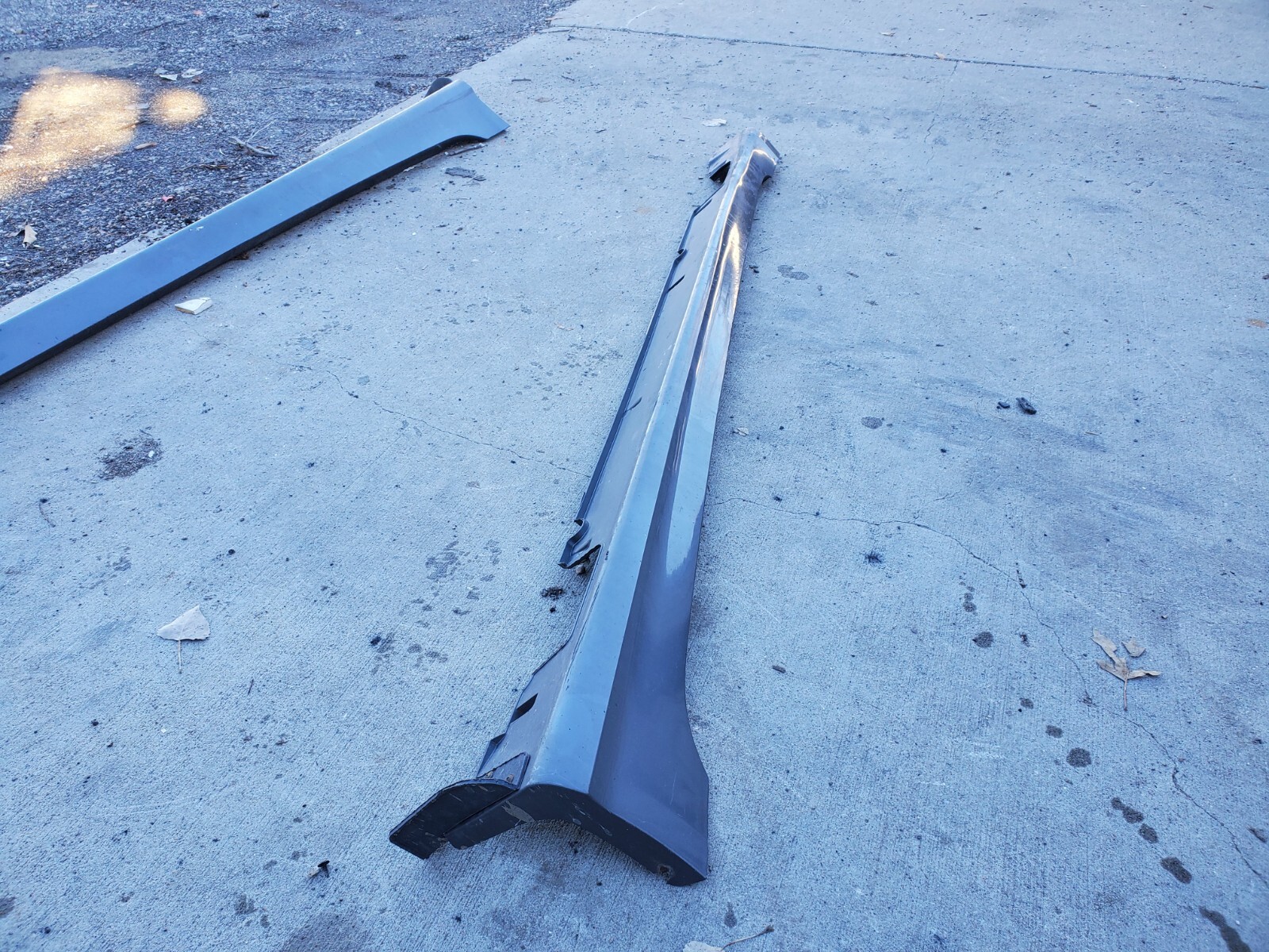 OEM 2011 - 2015 Hyundai Sonata Hybrid Left Driver Side Skirt Rocker Panel Gray - Image 3