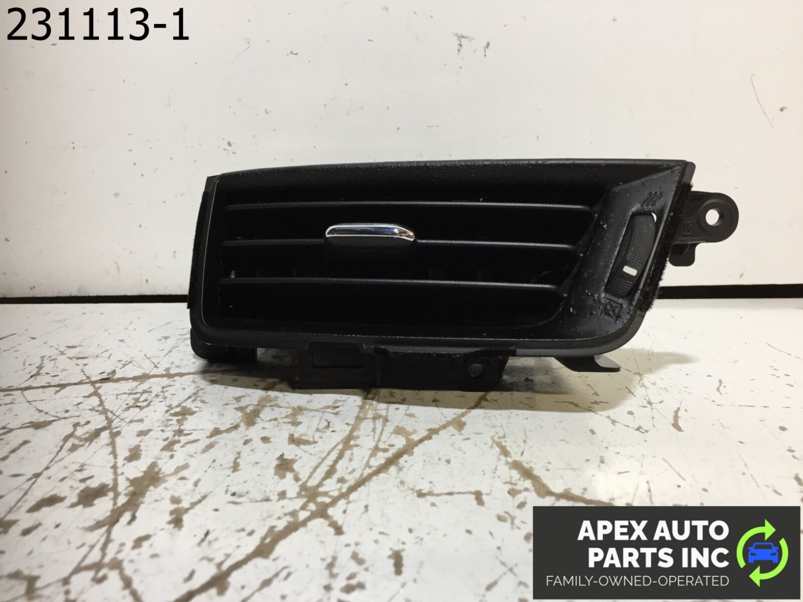 OEM 2015 Chevy Silverado Right Passenger Side Dash Vent 20943683
