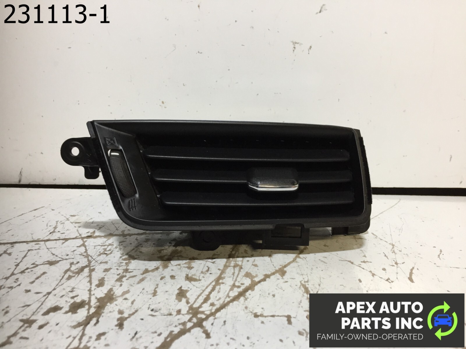 OEM 2015 Chevy Silverado Left Driver Side Dash Vent 20943683