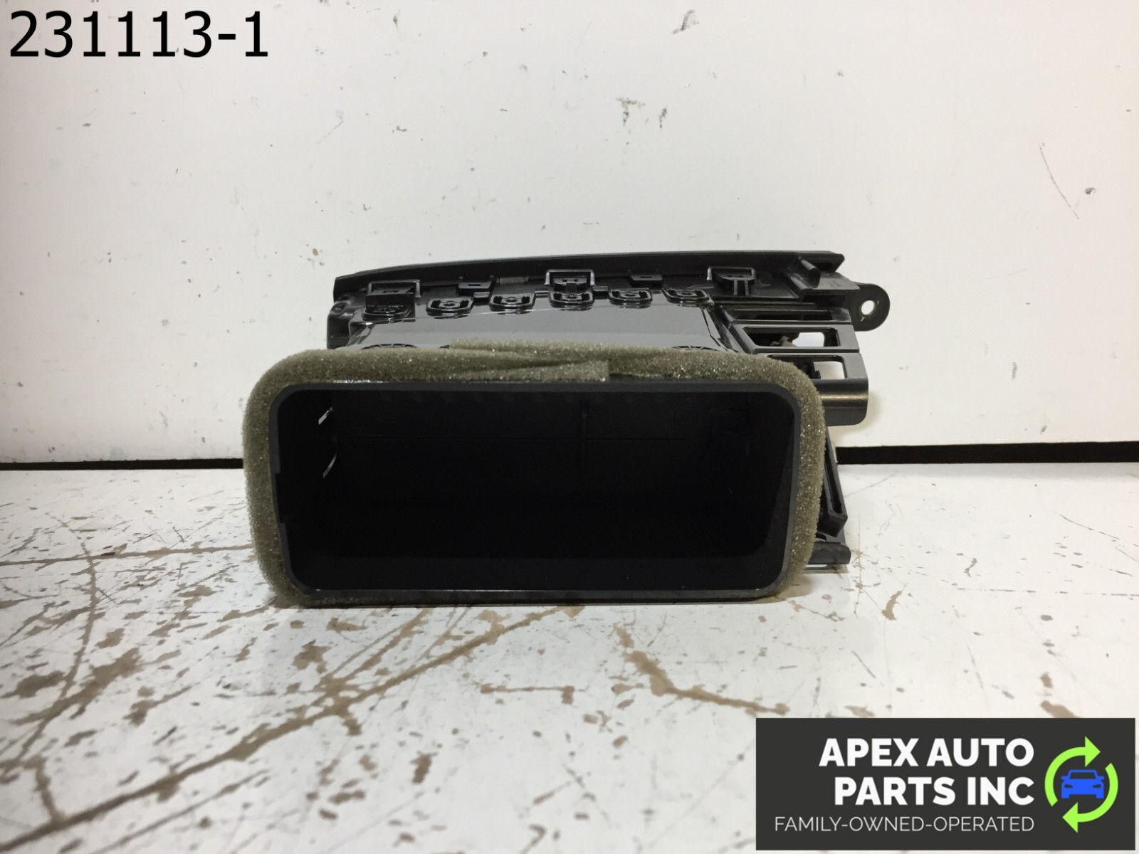OEM 2015 Chevy Silverado Left Driver Side Dash Vent 20943683 - Image 4