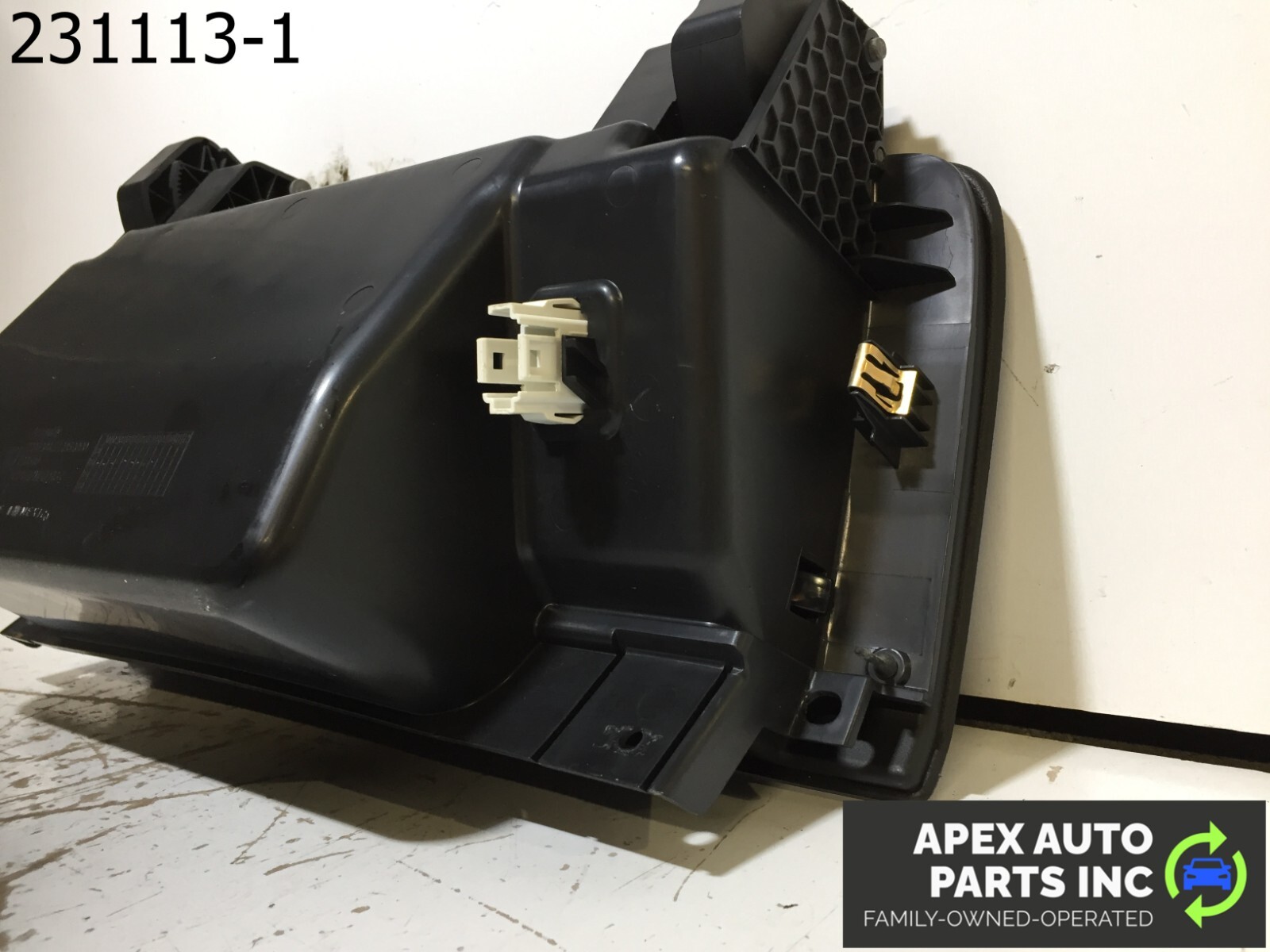 OEM 2015 Chevy Silverado Upper Dash Glove Box Compartment Black - Image 8