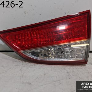 OEM 2013 Hyundai Elantra 1.8L TRUNK MOUNT INNER PASSENGER Side Tail Light