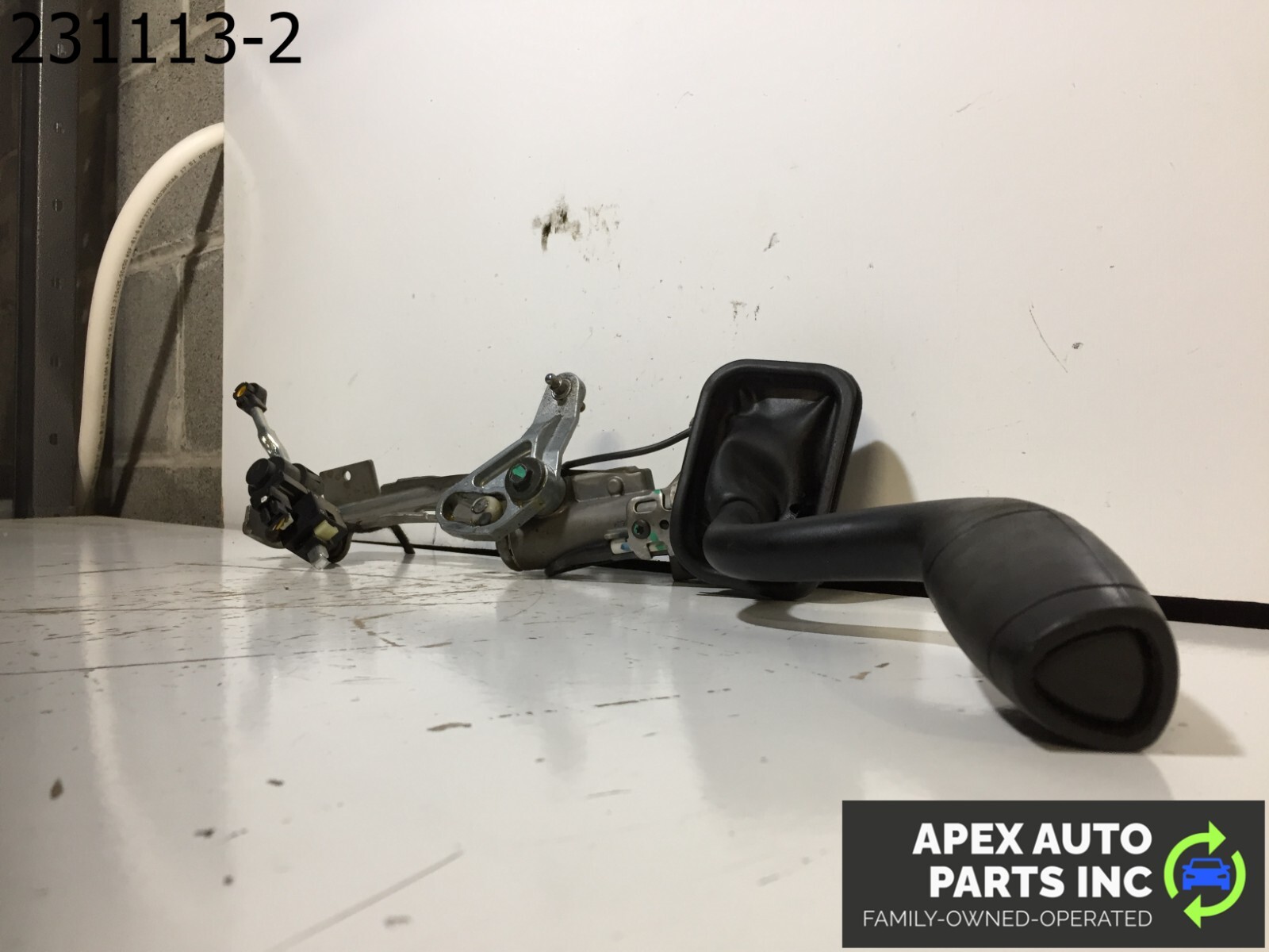 OEM 2015 Chevy Silverado Steering Column Automatic Gear Shifter Lever Assembly - Image 6