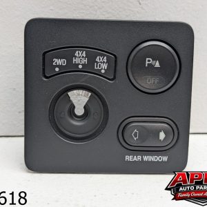 OEM 2005 Ford F-250 5.4L 4x4 Transfer Case Park Sensor Rear Window Switch