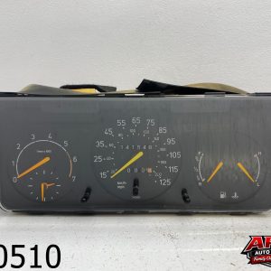 OEM 1992 Saab 900 2.1L Instrument Cluster Speedometer