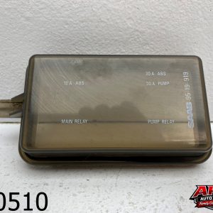 OEM 1992 Saab 900 2.1L RELAY COVER