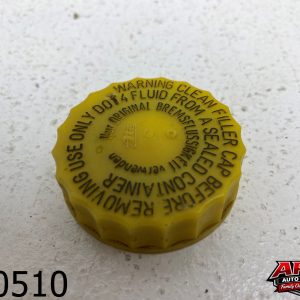OEM 1992 Saab 900 2.1L Master Brake Fluid Reservoir Cap