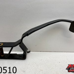 OEM 1992 Saab 900 2.1L Classic Clutch Pedal Assembly