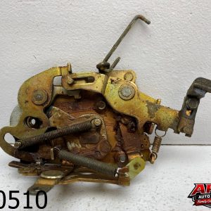 OEM 1992 Saab 900 2.1L Right Front Door Latch