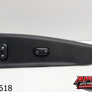 OEM 2005 Ford F-250 5.4L Black Front RH Passenger Power Window Lock Switch