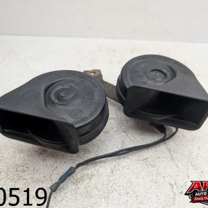OEM 2011 Ford F-150 3.7L High and Low Tone Note Horns Pair Set