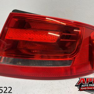 OEM 2010 Audi A4 2.0L REAR RIGHT PASSENGER TAILLIGHT OUTER TAIL LIGHT TRUNK
