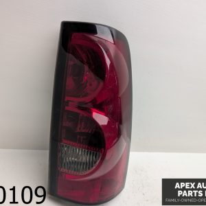 AFT  2003 Chevrolet Silverado 6.0L Passenger Right Tail Light