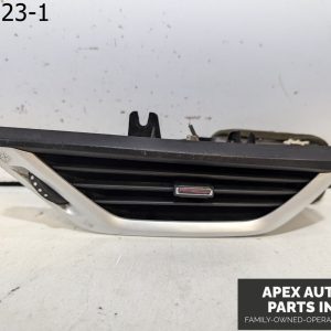 OEM 2012 GMC Terrain 2.4L Front Right Dashboard Air Vent Unit Grille SP13887