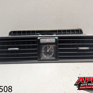 OEM 2014 Volkswagen Passat 1.8L  Center Dash Air Vents w Clock & Hazard Switch