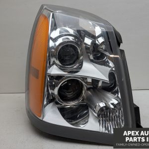 AFT 2004 Cadillac SRX 4.6L Passenger Right Headlight