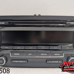 OEM 2014 Volkswagen Passat 1.8L  CD/AM/FM Radio Receiver