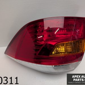 OEM 2008 Toyota Highlander 3.5L Right Passenger Side Halogen Tail Light