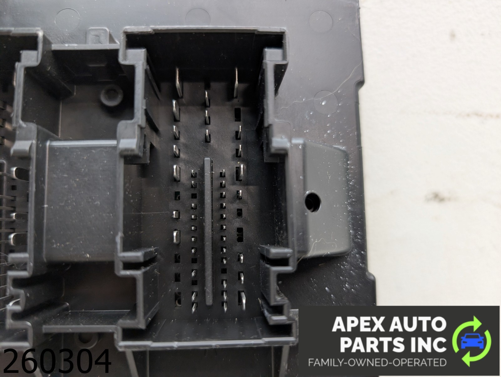 OEM 2012 Volkswagen Passat 2.5L BODY CONTROL MODULE BCM COMPUTER - Image 9