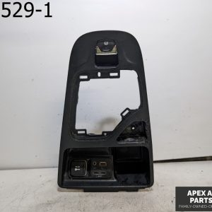 OEM 2015 Jeep Cherokee 2.4L CENTER CONSOLE SHIFTER TRIM BEZEL 1UJ60DX9AD