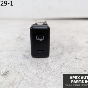 OEM 2001 Isuzu Rodeo 3.2L Rear Defrost Switch  M16334~B83