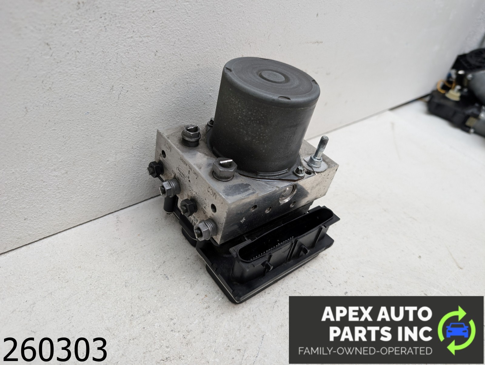 OEM 2008 Land Range Rover 4.4L ABS ANTI-LOCK BRAKE PUMP MODULE - Image 3