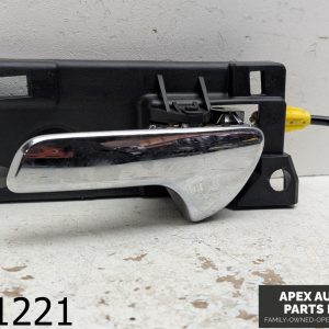 OEM 2013 Dodge Durango 3.6L  LEFT SIDE DOOR INTERIOR HANDLE