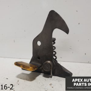 OEM 2006-2008 BMW 325i 3.0L Hood Bonnet Lock Latch Striker
