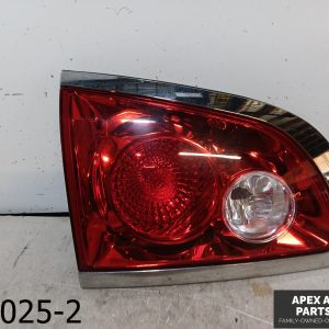 OEM 2008-2013 Buick Enclave 3.6L Driver LH Left Inner Tail Light Gate