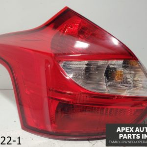 OEM 2012-2018 Ford Focus 2.0L LEFT DRIVER HALOGEN TAIL LIGHT