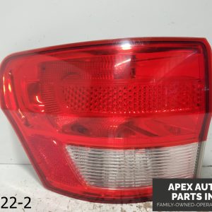 OEM 2011-2021 Jeep Grand Cherokee 5.7L LEFT SIDE TAIL LIGHT