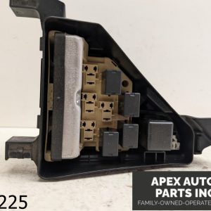 OEM 2002 Lexus LS430 4.3L ENGINE FUSE RELAY BOX