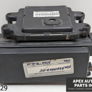 OEM 2005-2007 Jeep Grand Cherokee 5.7L Fuse Box and Body Control Module
