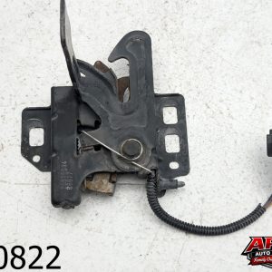 OEM 2009 Cadillac Escalade 6.2L front hood latch lock assembly