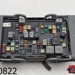 OEM 2009 Cadillac Escalade 6.2L Fuse Box
