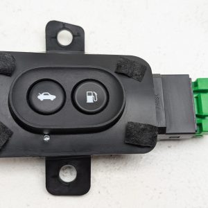 OEM 2005 Acura RL 3.5L  FUEL GAS FILLER DOOR TRUNK LID CONTROL SWITCH